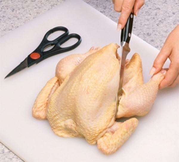 Salmonella v kuřecím mase z Polska Salmonella v kuřecím mase z Polska